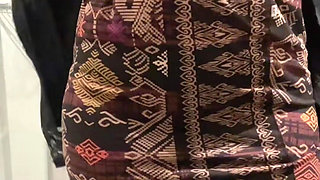 Sexy White Kebaya Hijab Girl Plays in the Toilet Until She Squirts